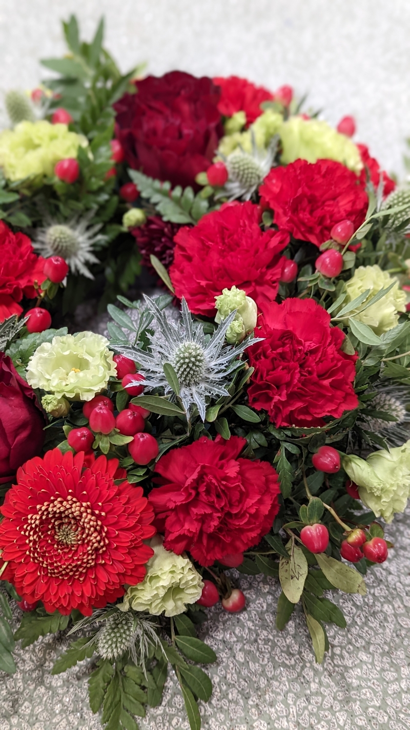 Red & White Wreath
